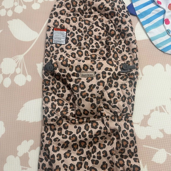 Extra Fabric Seat for Bouncer Bliss, Beige/Leopard - Cotton, Classic quilt - Picture 2 of 5